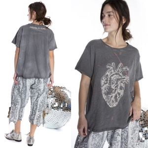 Magnolia pearl top T 922 full heart tee ozzy t-shirt gray fuel gauge charcoal